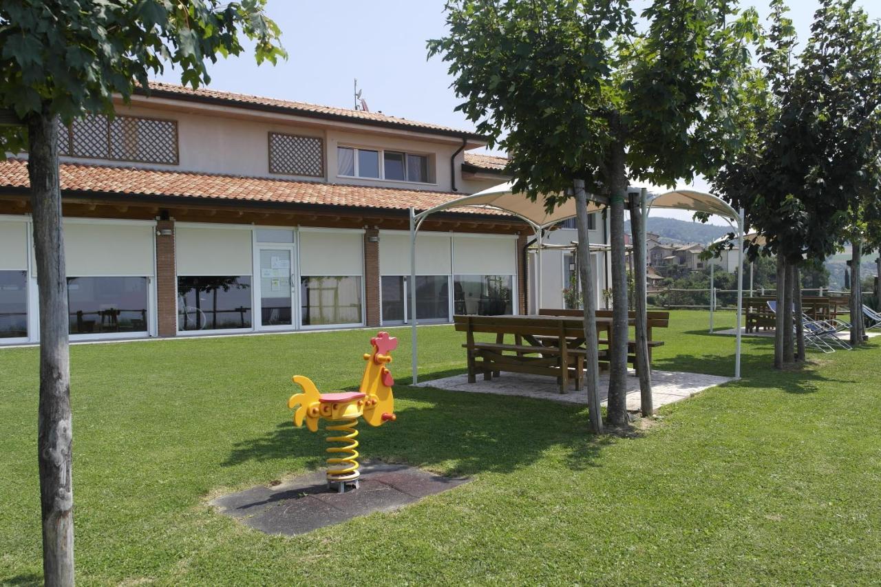 Agriturismo Fattoria Monte Baldo Vista Lago Caprino Veronese Buitenkant foto