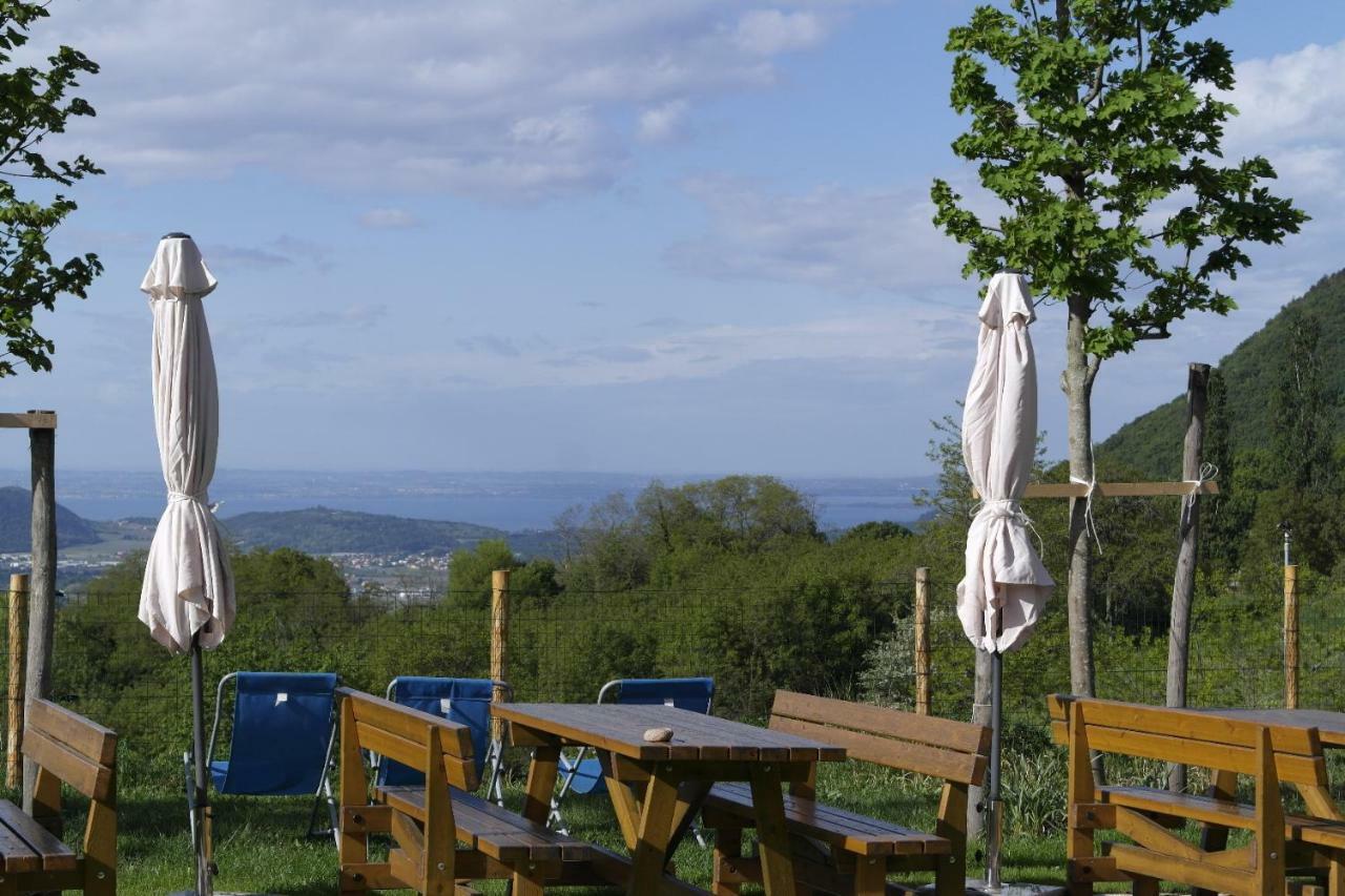 Agriturismo Fattoria Monte Baldo Vista Lago Caprino Veronese Buitenkant foto